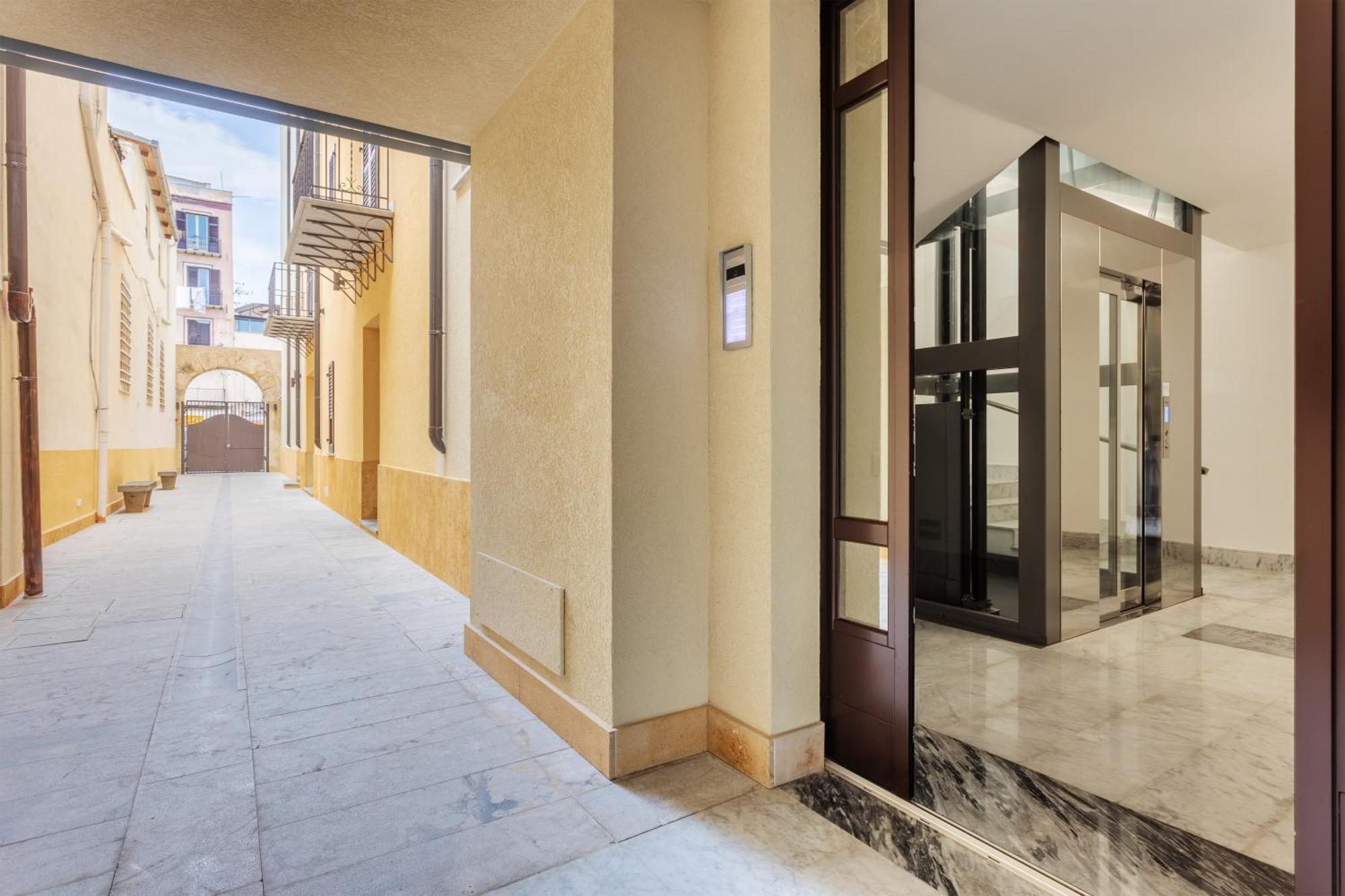 פלרמו Erasmo Home Luxury Vista Mare מראה חיצוני תמונה