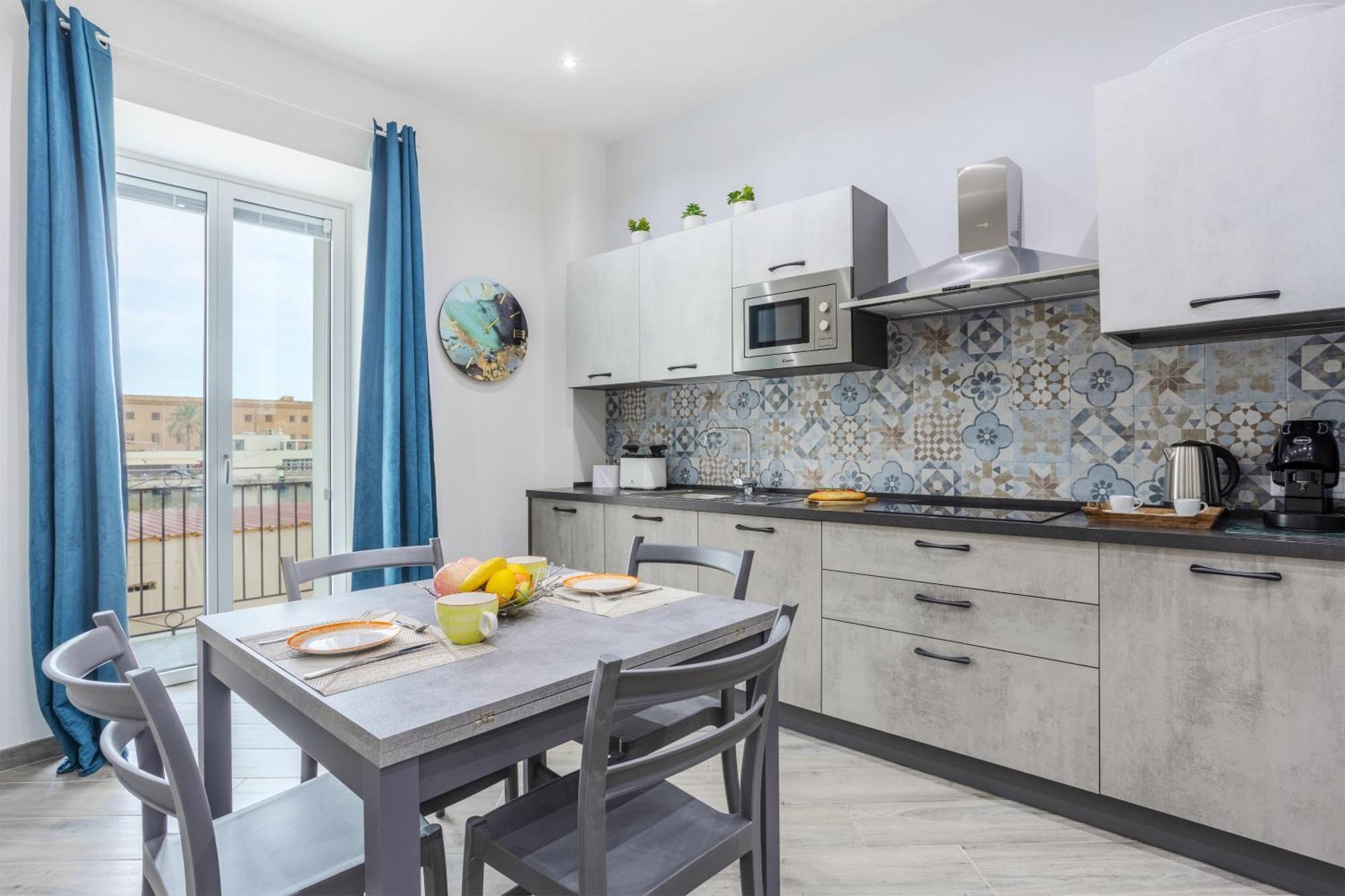 פלרמו Erasmo Home Luxury Vista Mare מראה חיצוני תמונה